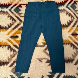 Cvg teal colored athlete armor leggings